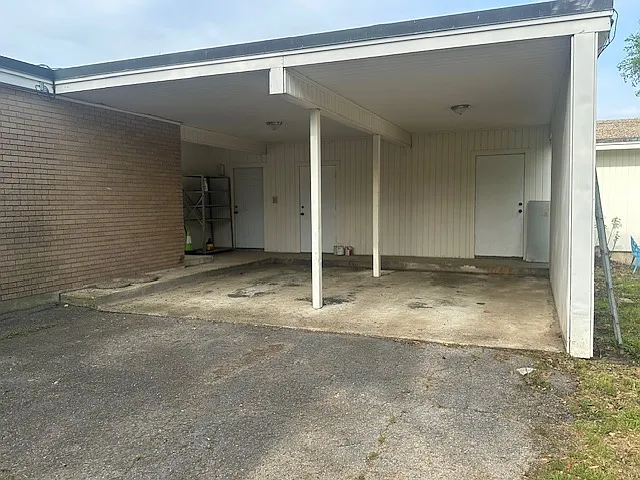 633 Harris St — Photo 10