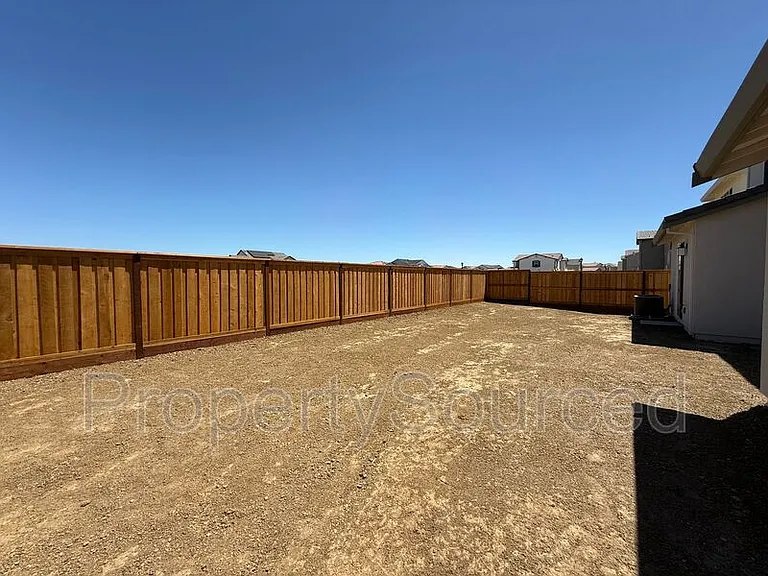 1336 N Martorella Ave — Photo 69