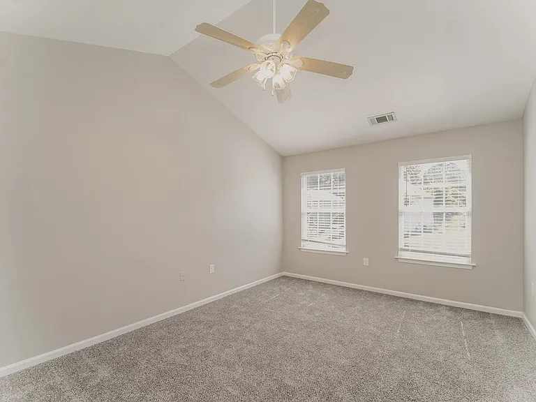 6221 Summerour Pl — Photo 9