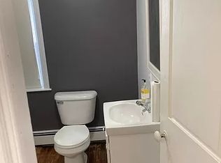 832 Washington St #2, Bath, ME 04530