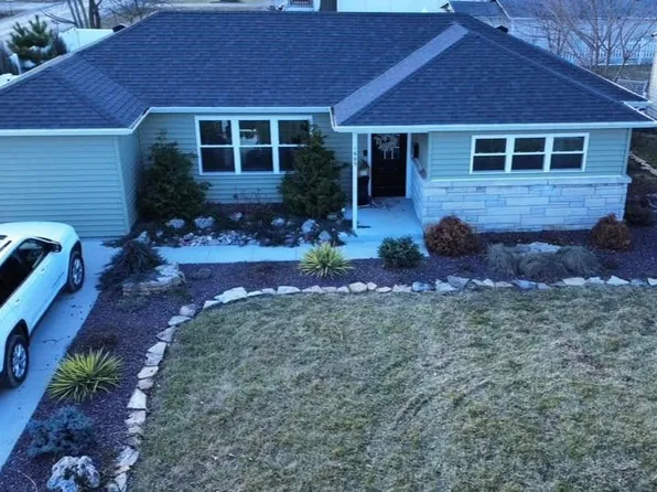 1605 S Park St, Effingham, IL 62401