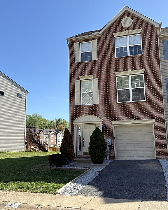 1st image of 17 Dolmen Ln
