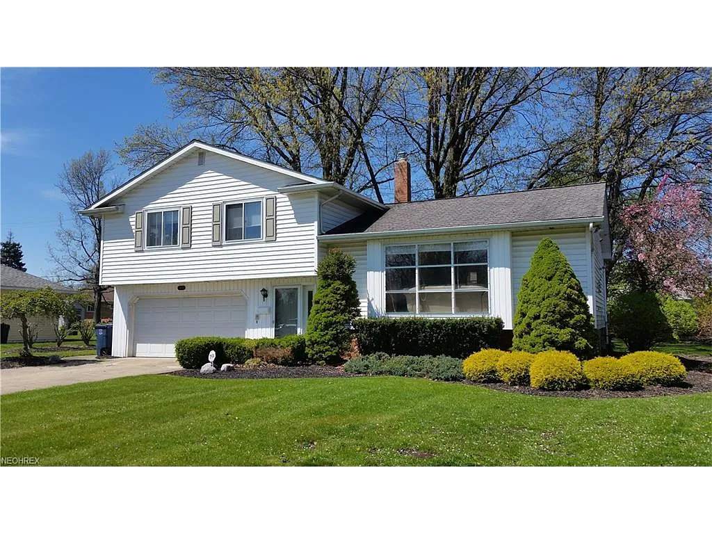 1868 Edenhall Dr photo 1