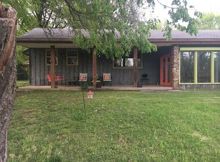 1472 Dixon Ave, Springdale, AR 72762