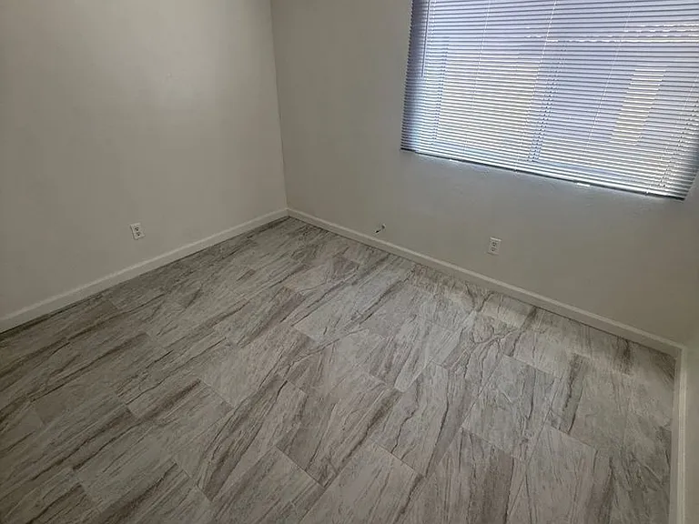 Agua Caliente Apartments — Photo 5
