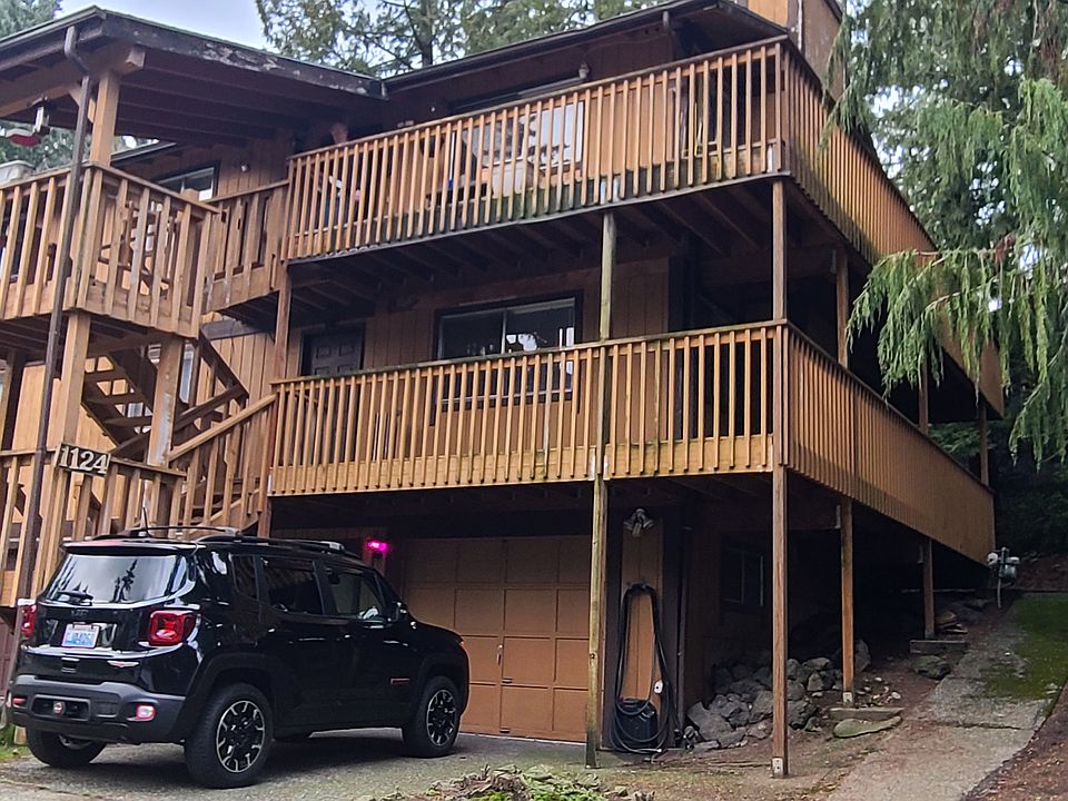1st image of 1124 Lower Marine Dr #A