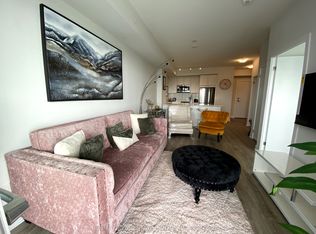 4130 Square One Dr #1802, Mississauga, ON L5B 0E2