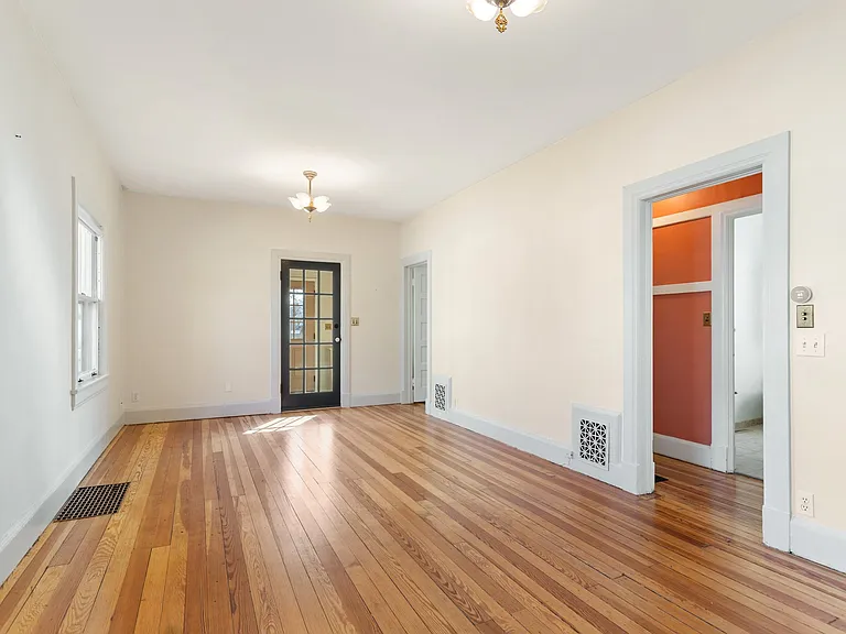 416 E Espanola St — Photo 8