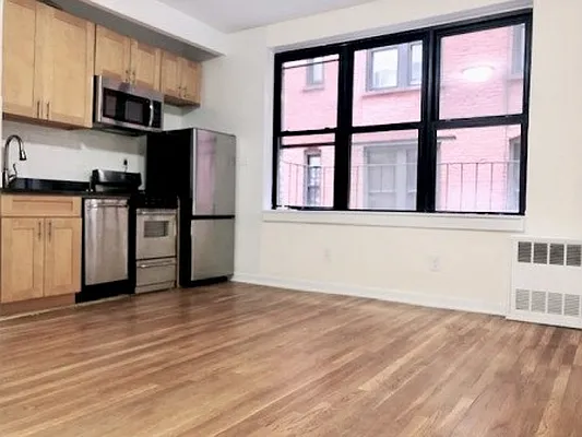 Rented by City Connections Realty | media 6