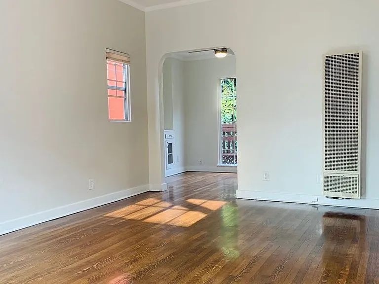 1287 Queen Ann Pl — Photo 4