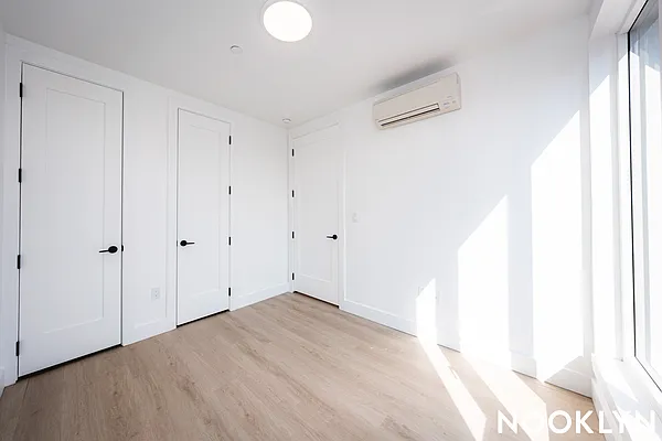 Rented by Nooklyn NYC LLC | media 9