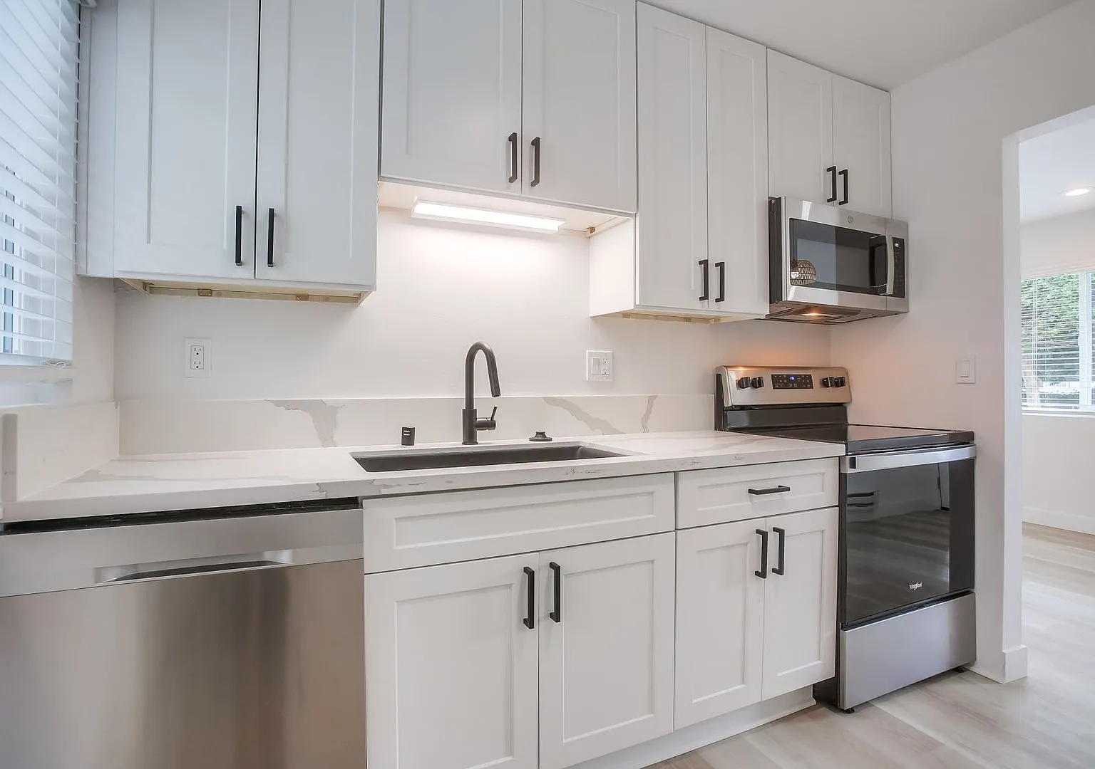 BMB - 265-267 Cedar — Photo 3