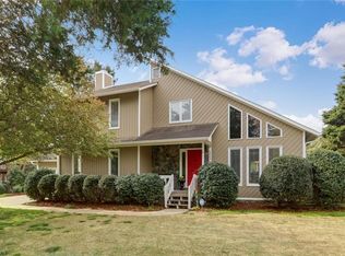 5403 Pondfield Dr, Greensboro, NC 27410