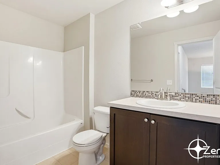 11517 NE 125th Ave — Photo 18
