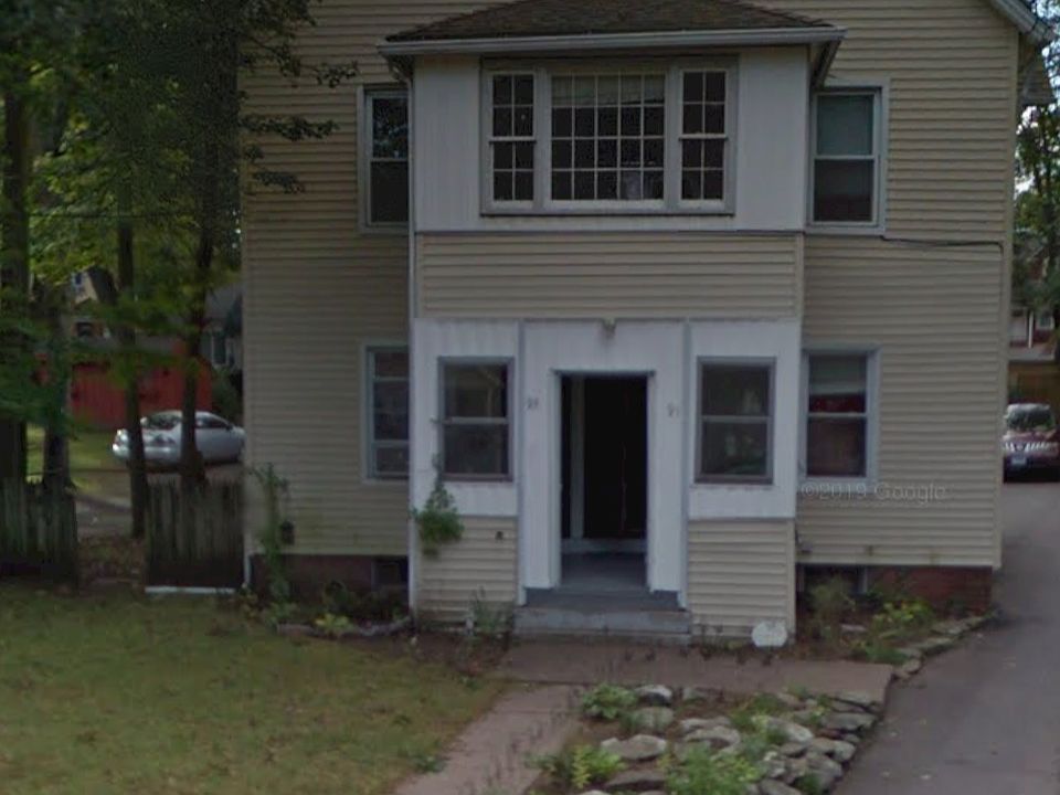 1st image of 93 Larrabee St