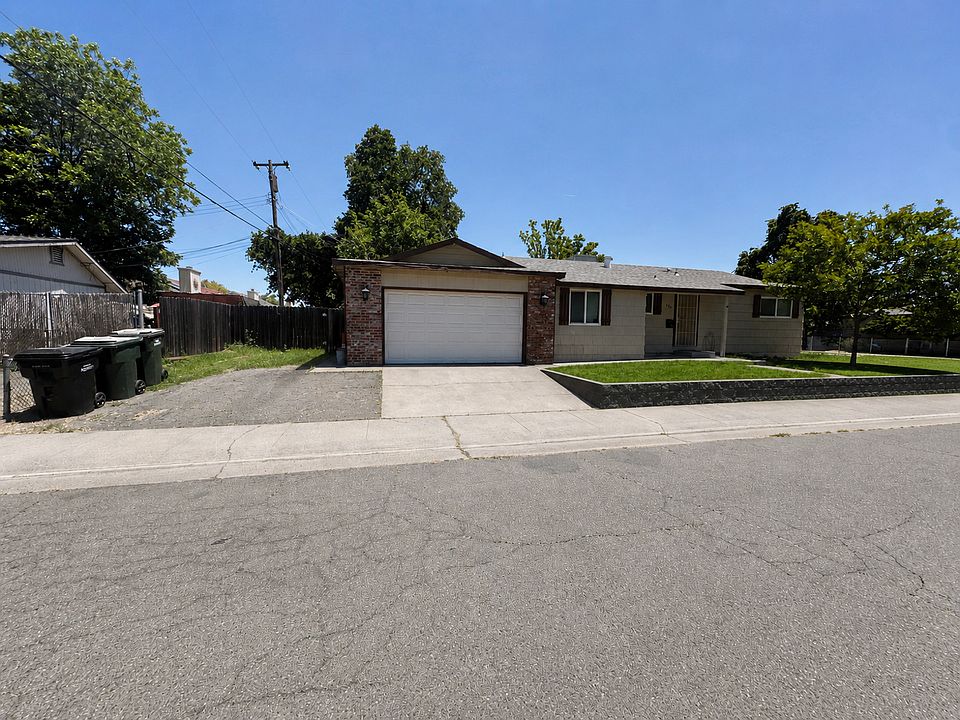 1st image of 400 Silver Crest Cir