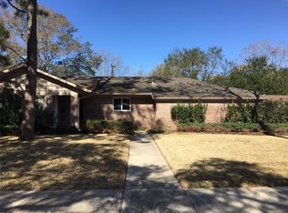 4930 Loch Lomond Dr, Houston, TX 77096