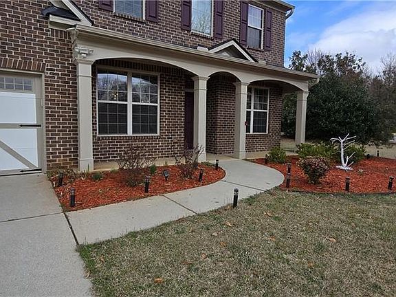 4th image of 2510 Benefield Rd