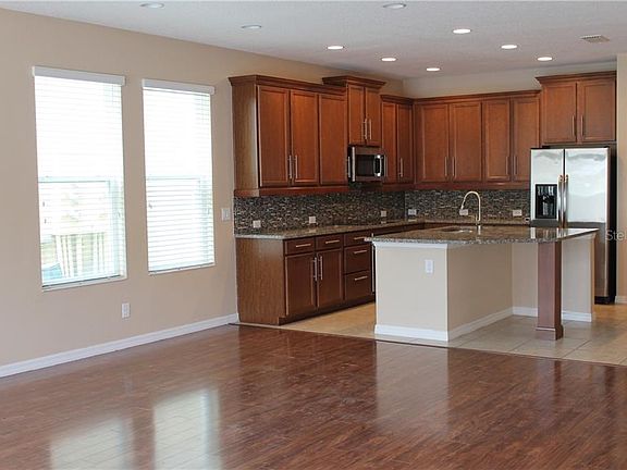 4th image of 11416 Center Lake Dr