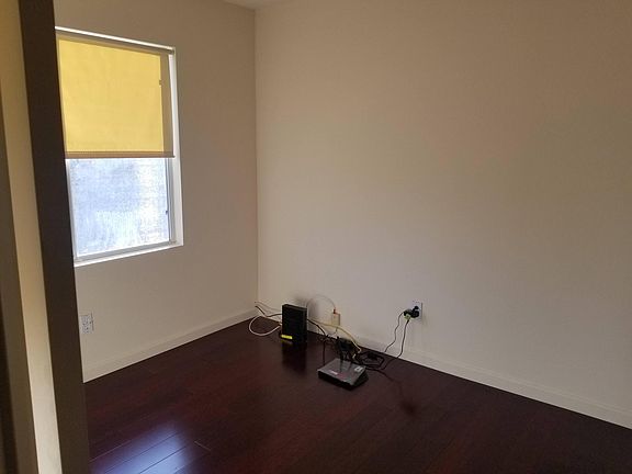 2nd image of 733 Ashton Oaks Way