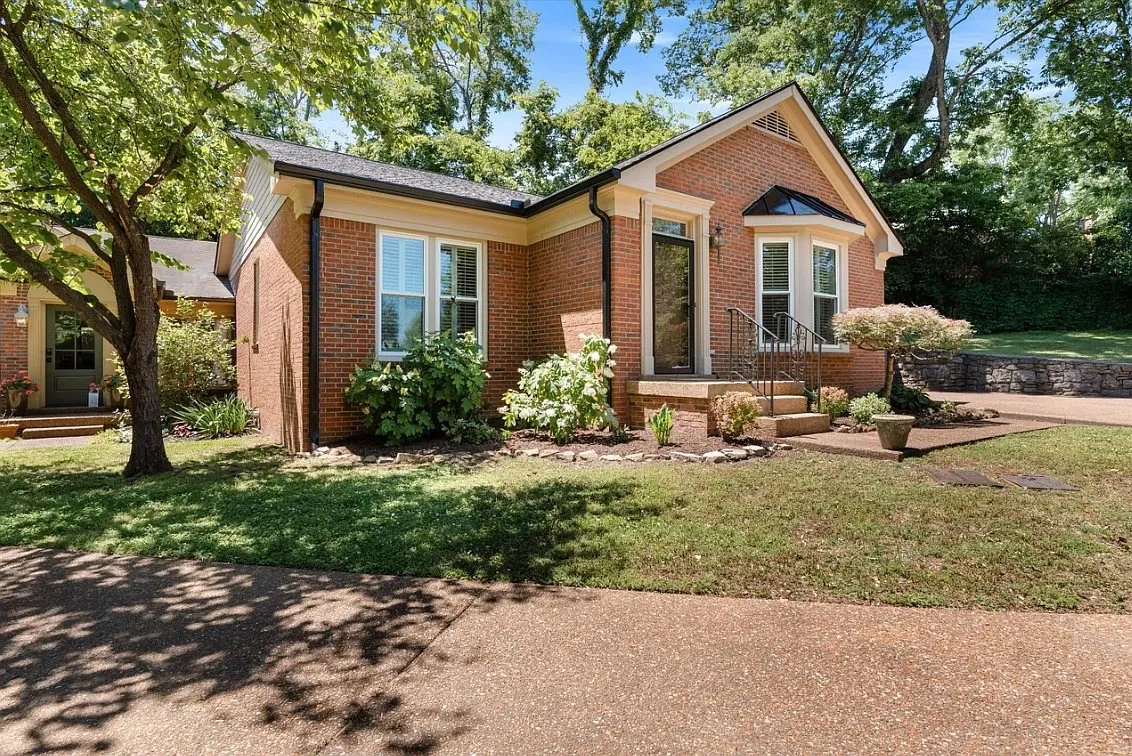 4 bed, 2057 sqft, $850 — Photo 3