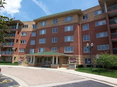 1st image of 720 Creekside Dr Unit 410