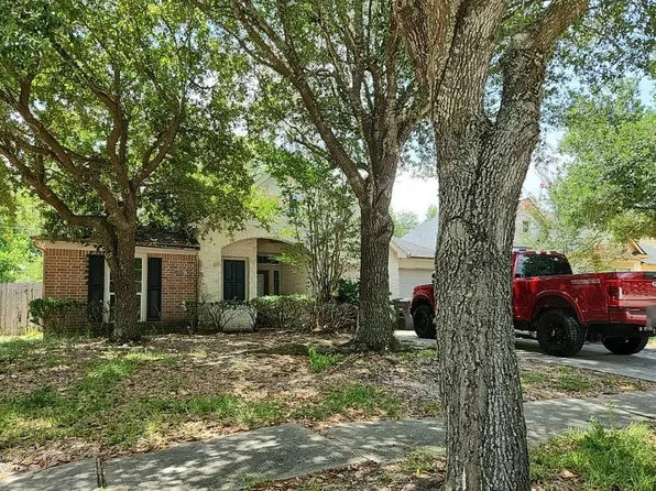 13338 Lake Passage Ln, Houston, TX 77044