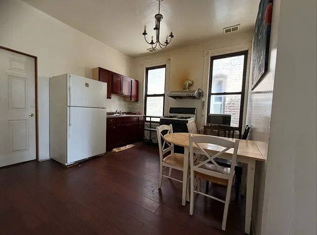 260 W 24th St #2F — Photo 2
