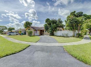 8360 NW 47th Ct, Lauderhill, FL 33351