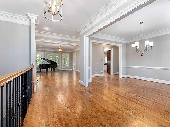 4th image of 4948 Turnberry Ln