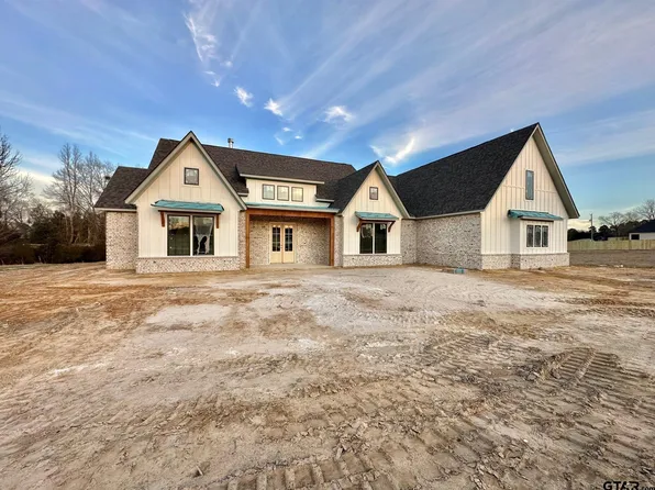 159 Mila Ln, Gladewater, TX 75647