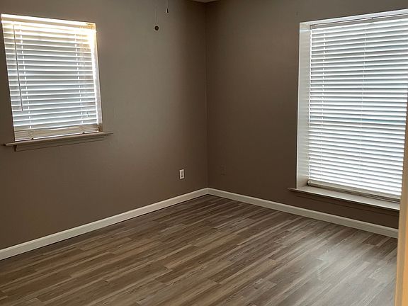 3rd image of 1635 Newport Pl APT 11