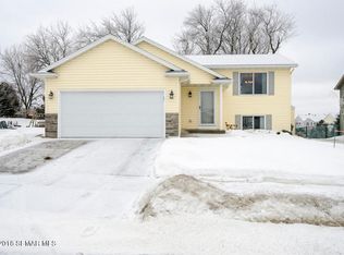 2976 Bandel Dr NW, Rochester, MN 55901