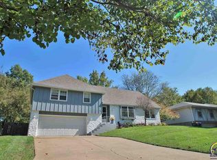 632 SW Morningside Rd, Topeka, KS 66606