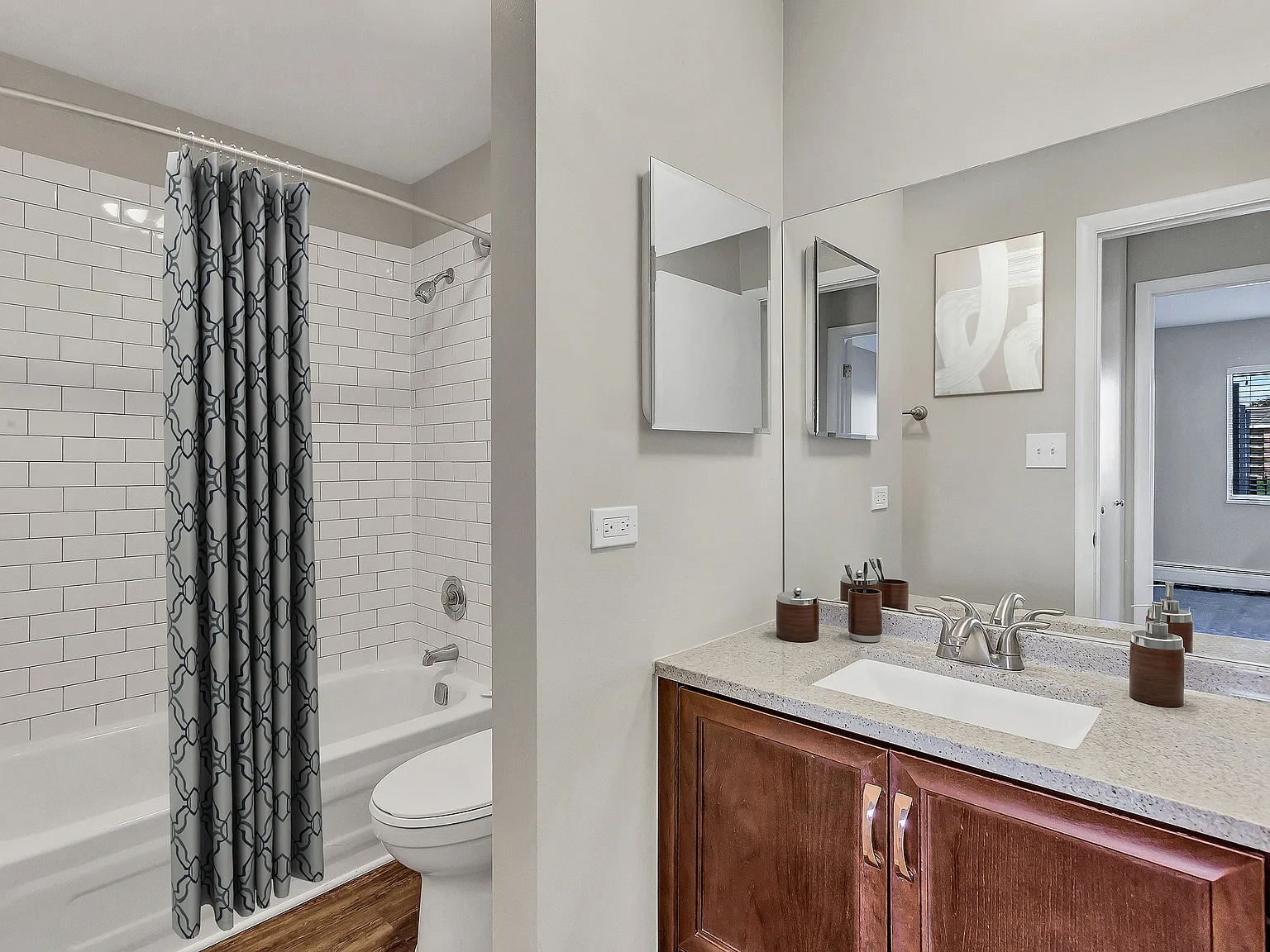 ReNew on Naper — Photo 3