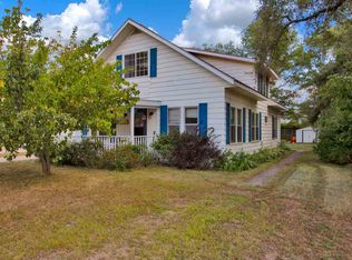 2727 Frontenac Ave, Stevens Point, WI 54481