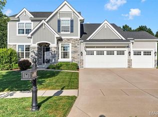 222 Grayleaf Ct, Wentzville, MO 63385