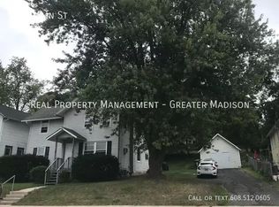 14 S Main St, Deerfield, WI 53531