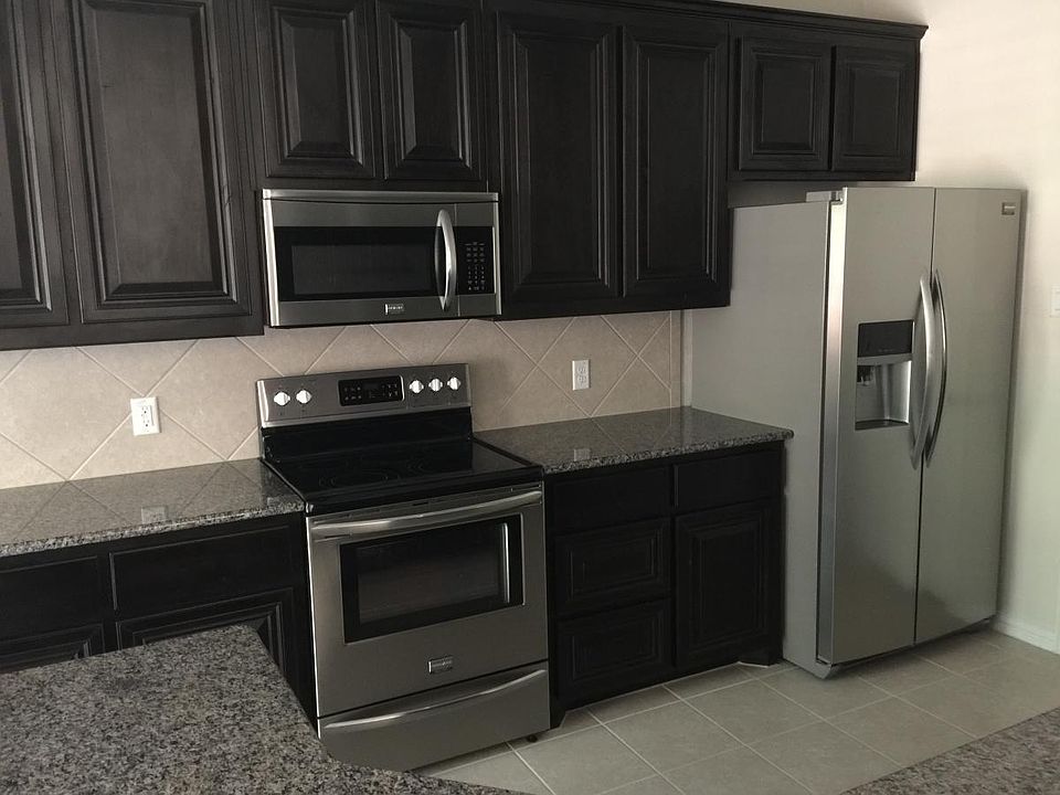 1st image of 237 Barrington Ln