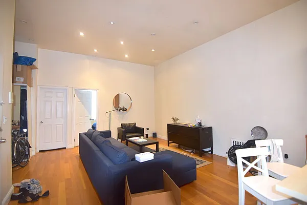 Rented by Triplemint | media 21