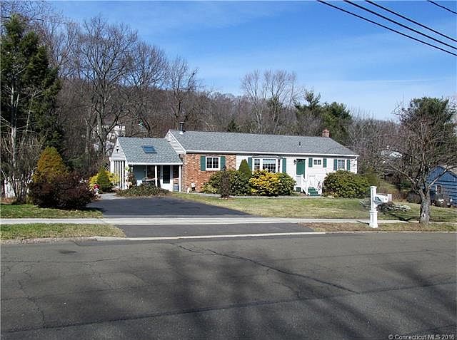 Well kept Ranch with large ...