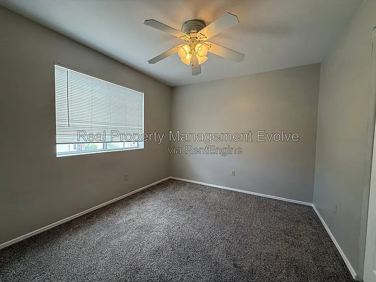 3725 E Taro Ln — Photo 18