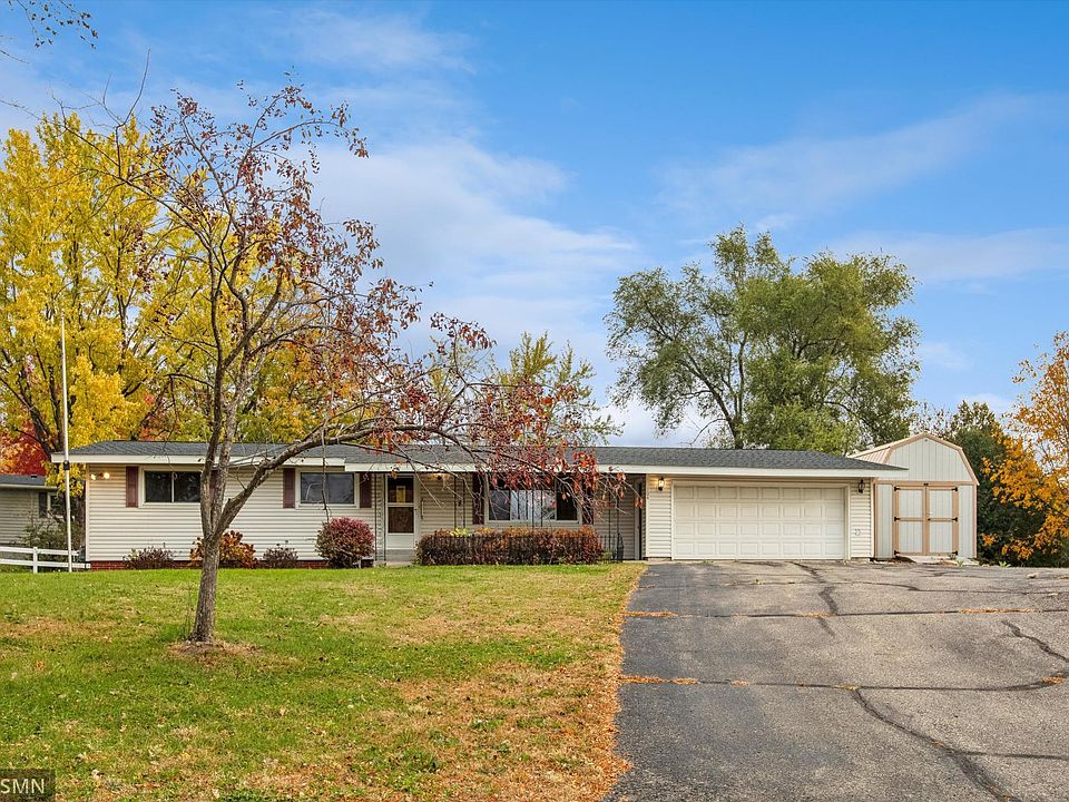1st image of 104 Bavarian Cir