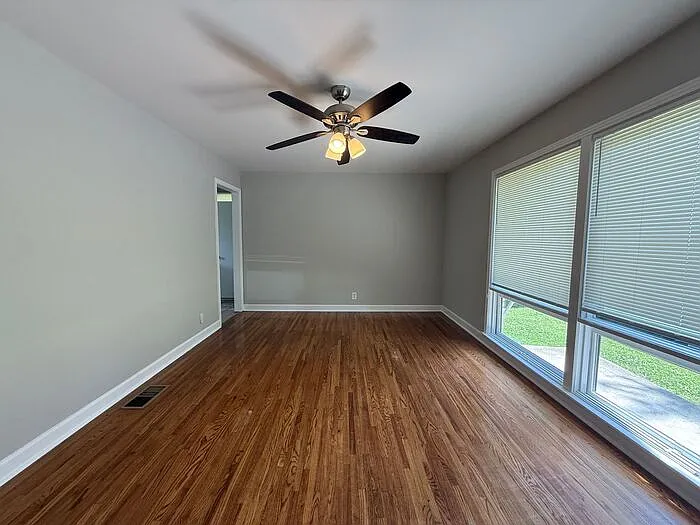 256 Willow Ln — Photo 4