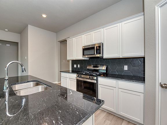 2nd image of 21115 Sunlight Grove Dr