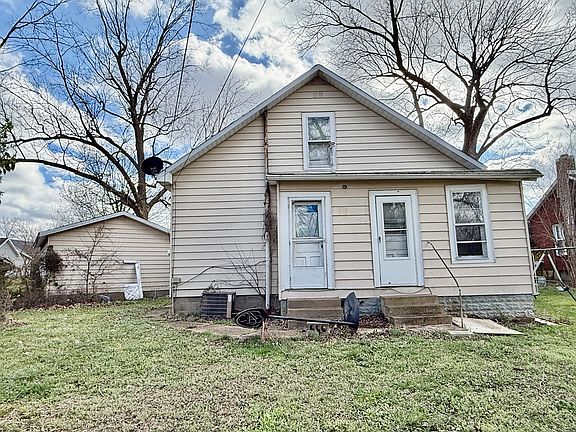 2nd image of 203 W 12th St