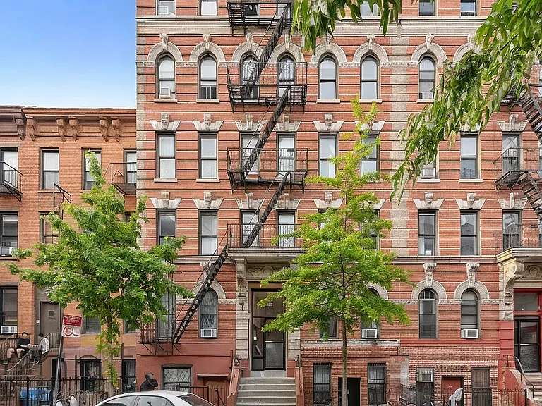 155 S 2nd St #8 — Photo 9