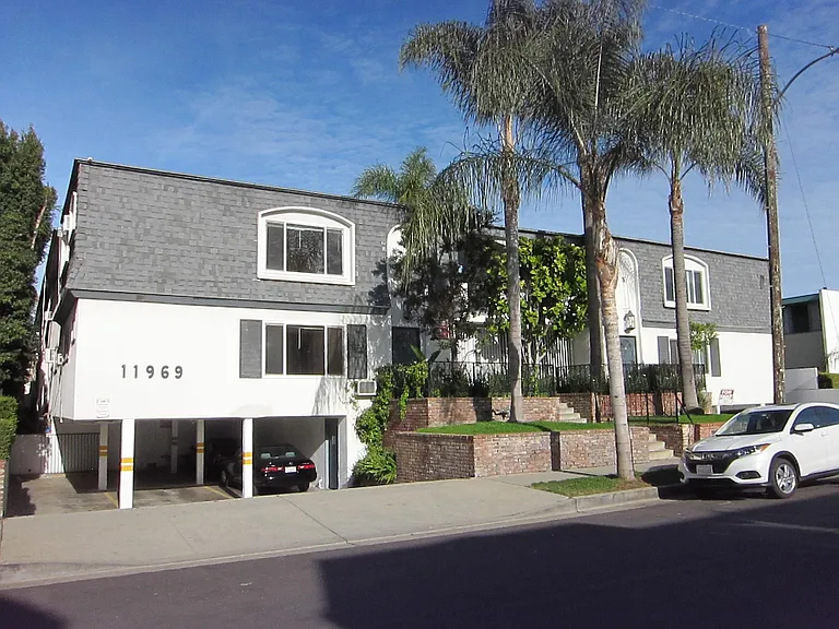 11969 Kiowa Ave #1 — Photo 1