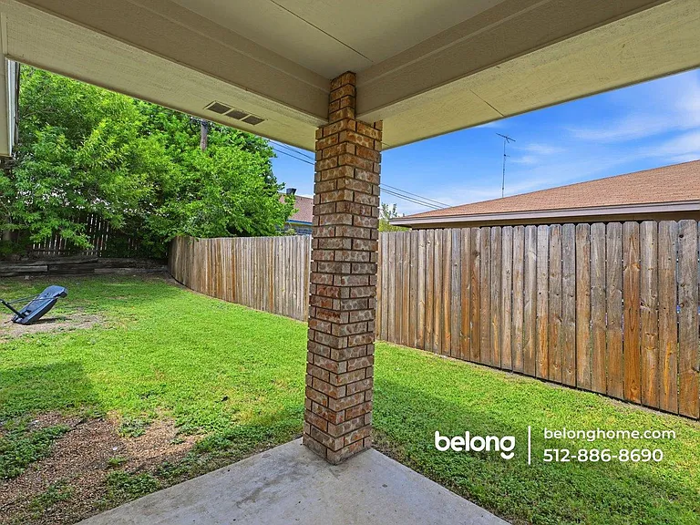 3103 Honeysuckle Cir #B — Photo 26