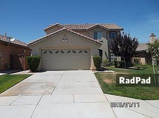 1020 Marigold Dr, Perris, CA 92571